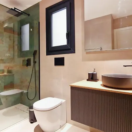 Private Jacuzzi, Heated Pool, Ac, Garage, 250m Beach, Apartman